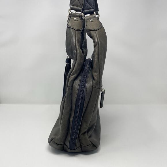Gun Tote'n Mamas Gray Pleated Slouch Pouch Concealed Carry Shoulder Bag - Picture 13 of 16